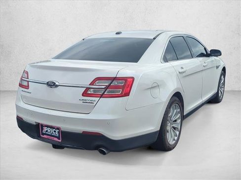 Used 2017 Ford Taurus Limited w/ Driver Assist Package FWD image 5