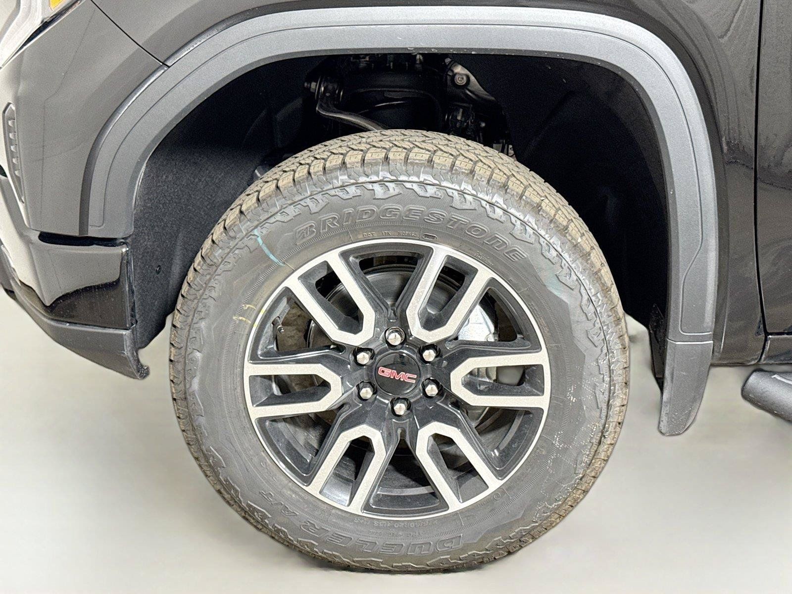 New 2026 GMC Sierra 1500 AT4 w/ AT4 Premium Package AWD/4WD image 19