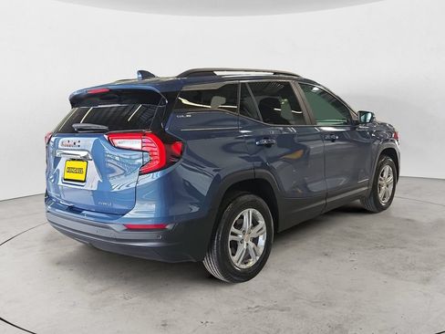Certified 2024 GMC Terrain SLE w/ Driver Convenience Package AWD/4WD image 8