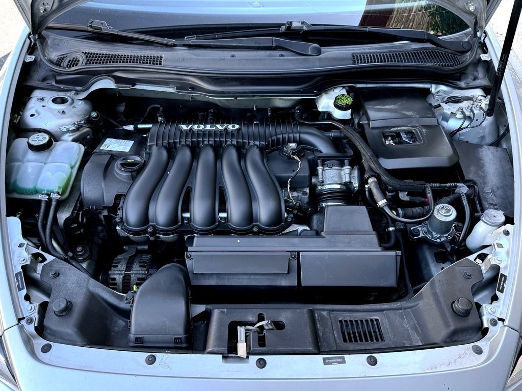 Used 2008 Volvo S40 2.4i FWD image 14