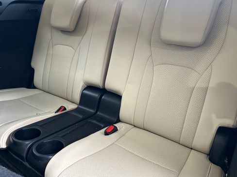 Used 2022 Lexus RX 350L FWD w/ Premium Package image 11