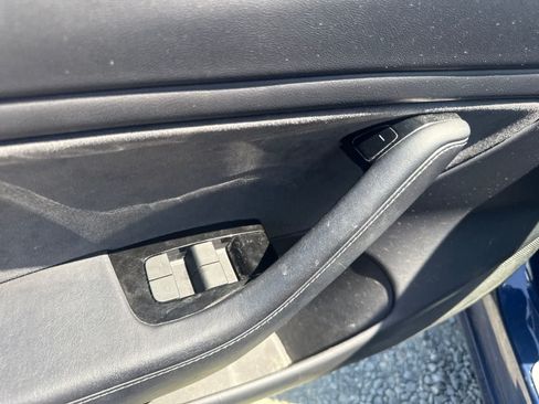 Used 2018 Tesla Model 3 Mid Range RWD image 15
