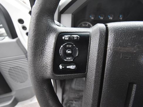 Used 2016 Ford F550 4x4 Regular Cab Super Duty image 33