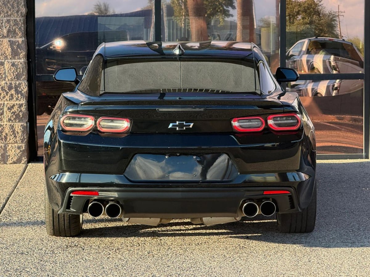 Used 2021 Chevrolet Camaro LT w/ RS Package RWD image 9