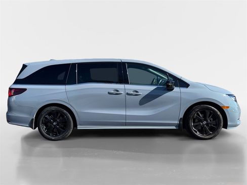 Certified 2024 Honda Odyssey Sport image 3