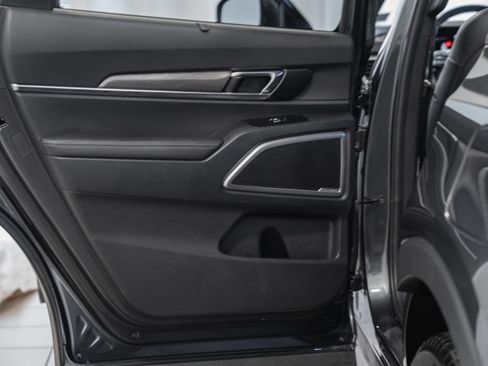 Used 2024 Kia Telluride EX X-Line AWD/4WD image 34