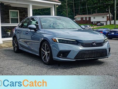 Used 2022 Honda Civic Touring image 10