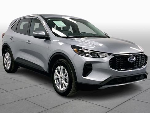 Certified 2023 Ford Escape Active w/ Tech Pack #2 image 3