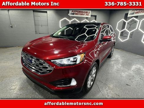 Used 2019 Ford Edge Titanium image 1