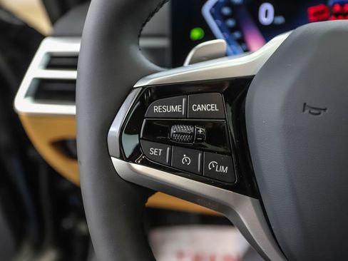 Used 2025 BMW 330i xDrive Sedan w/ Premium Package image 12