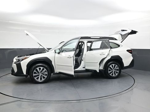 Used 2025 Subaru Outback Premium w/ Popular Package #1 image 44