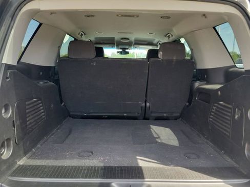 Used 2019 Chevrolet Tahoe 4WD w/ Remote Keyless Entry Package image 9