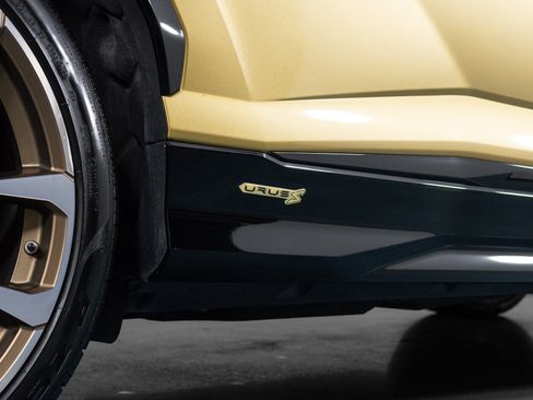 Used 2023 Lamborghini Urus S AWD/4WD image 20
