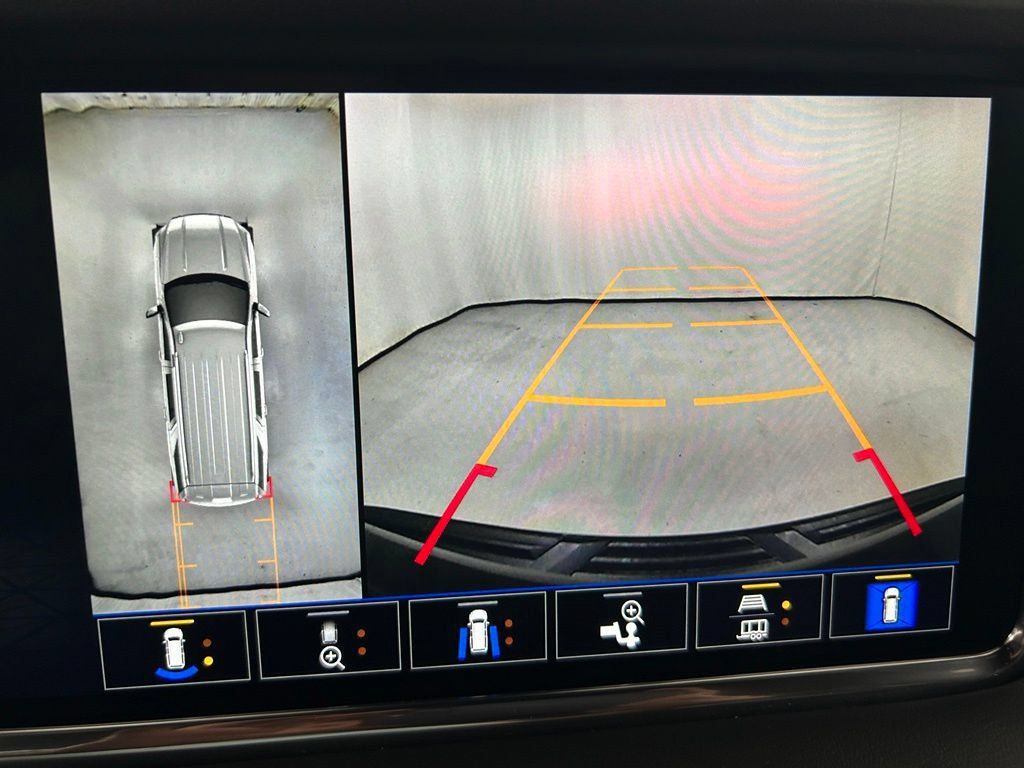 Used 2023 GMC Yukon Denali w/ LPO, Floor Liner Package AWD/4WD image 20