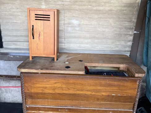 Used 1992 Chevrolet G20 image 24