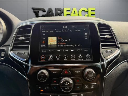Used 2019 Jeep Grand Cherokee Limited AWD/4WD image 30