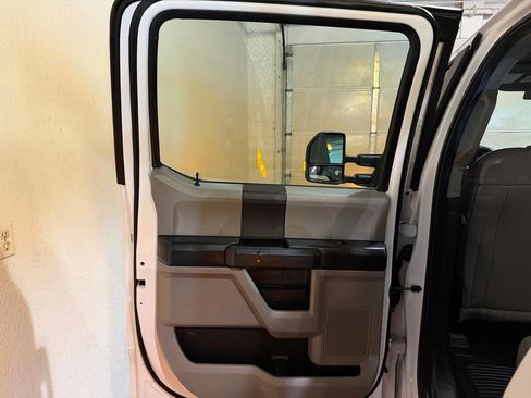 Used 2018 Ford F350 XL w/ Power Equipment Group image 9