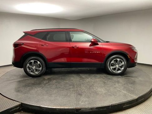 Certified 2024 Chevrolet Blazer LT w/ Convenience Package FWD image 9