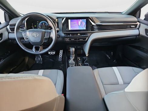 Certified 2025 Toyota Camry SE w/ Convenience Package FWD image 18
