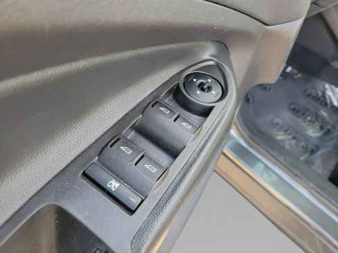 Used 2018 Ford Escape S image 24