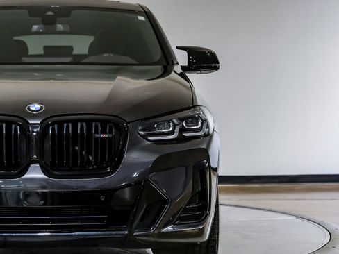 Used 2024 BMW X4 M40i w/ Shadowloine Package image 50