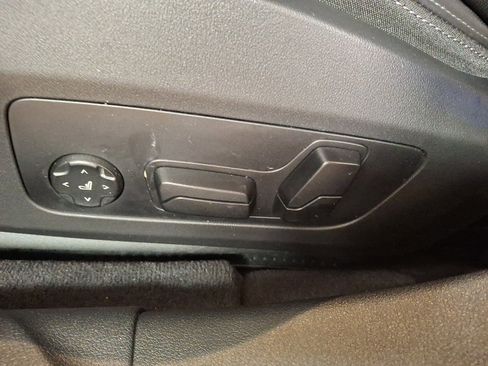 Used 2025 BMW 228i xDrive w/ Premium Package image 10