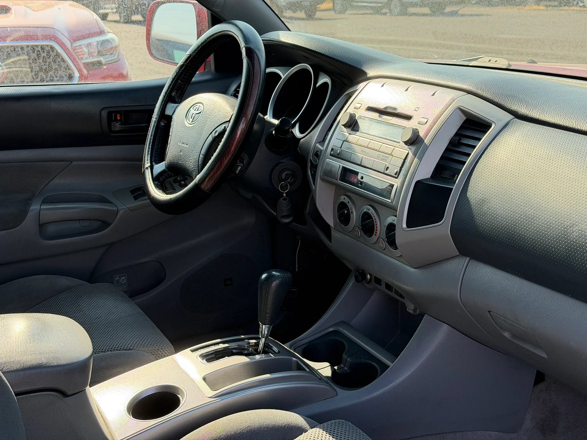 Used 2010 Toyota Tacoma 4x4 Double Cab w/ TRD Sport Pkg w/JBL Audio image 31