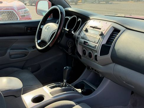 Used 2010 Toyota Tacoma 4x4 Double Cab w/ TRD Sport Pkg w/JBL Audio image 31