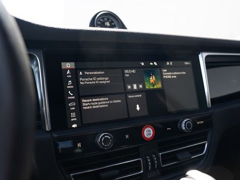 New 2026 Porsche Macan AWD/4WD image 25