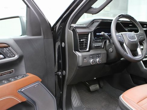 Used 2025 GMC Sierra 1500 Denali Ultimate image 60