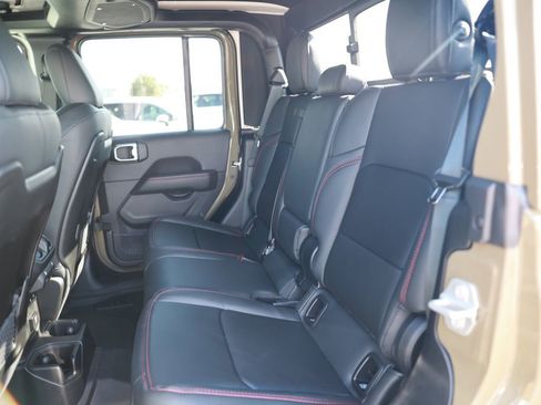 New 2026 Jeep Gladiator Rubicon AWD/4WD image 32