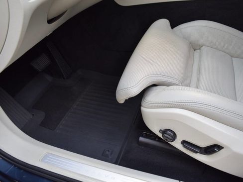 Used 2018 Volvo XC60 T5 Inscription w/ Luxury Seat Package image 42