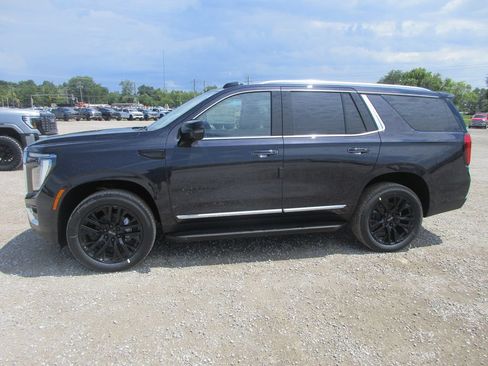 New 2026 GMC Yukon Elevation w/ Elevation Premium Package AWD/4WD image 7