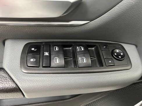 Used 2021 RAM 1500 Big Horn RWD image 15