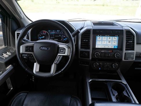 Used 2019 Ford F250 Lariat w/ Lariat Ultimate Package AWD/4WD image 25