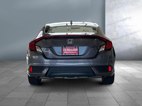 Used 2020 Honda Civic EX image 5