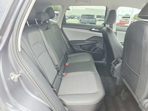 Used 2022 Volkswagen Taos SE AWD/4WD image 14