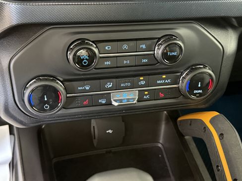 Certified 2022 Ford Bronco Outer Banks image 22