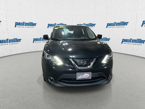 Used 2018 Nissan Rogue Sport SL w/ SL Premium Package AWD/4WD image 3