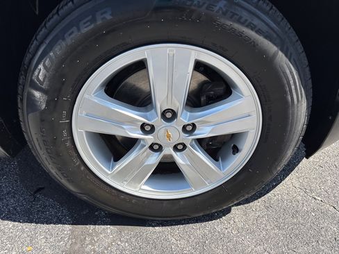 Used 2019 Chevrolet Trax LT w/ LT Convenience Package AWD/4WD image 9