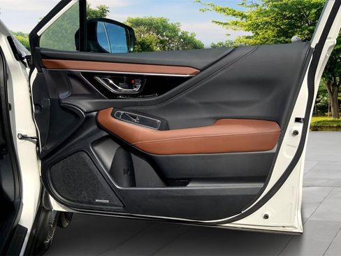 Certified 2025 Subaru Outback Touring image 28