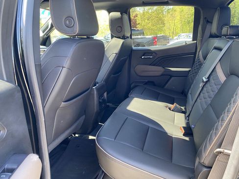 Used 2023 GMC Canyon Denali AWD/4WD image 10