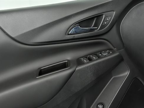Used 2021 Chevrolet Equinox LT AWD/4WD image 13