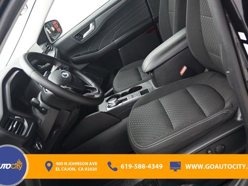 Used 2023 Ford Escape Active w/ Tech Pack #2 FWD image 6