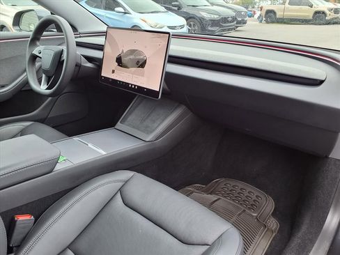 Used 2024 Tesla Model 3 Long Range image 8