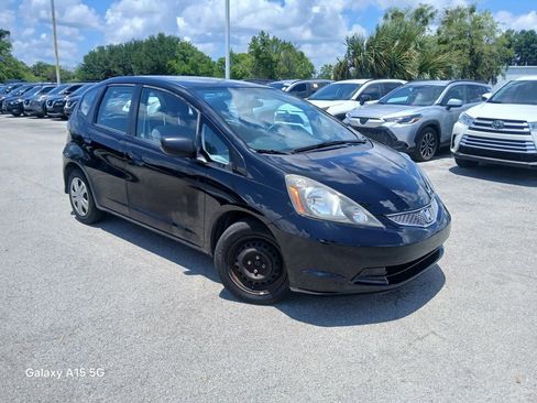 Used 2010 Honda Fit image 2