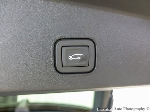 New 2025 Cadillac Lyriq Luxury image 22