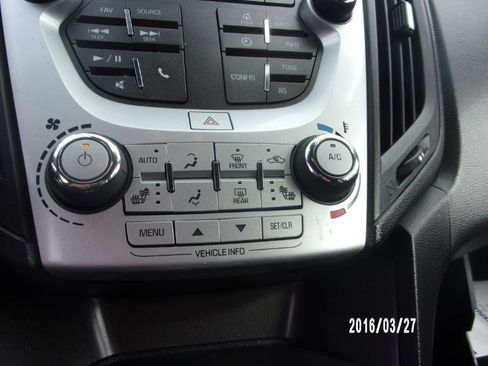 Used 2017 Chevrolet Equinox LT w/ Convenience Package FWD image 19