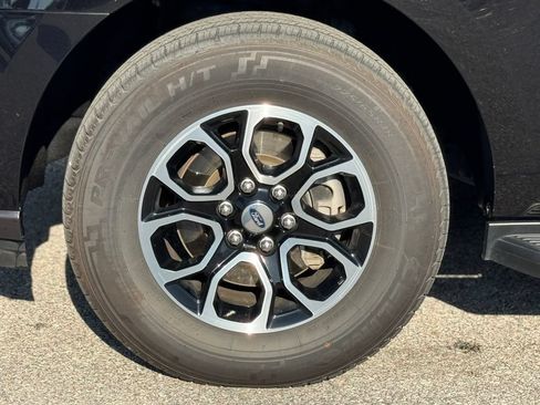 Used 2024 Ford Expedition Max XLT AWD/4WD image 43