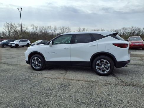 Used 2025 Chevrolet Blazer LT AWD/4WD image 28